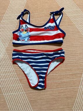 Girls size 6/6x Bluey swimsuit